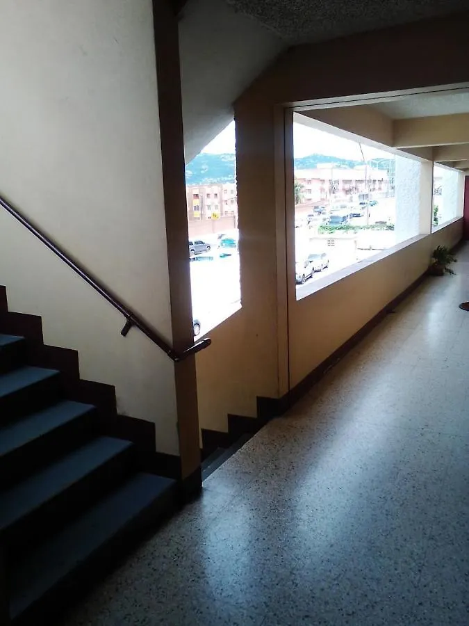 Apartamento Nice Oakwood Constant Spring Rd Apt Kingston