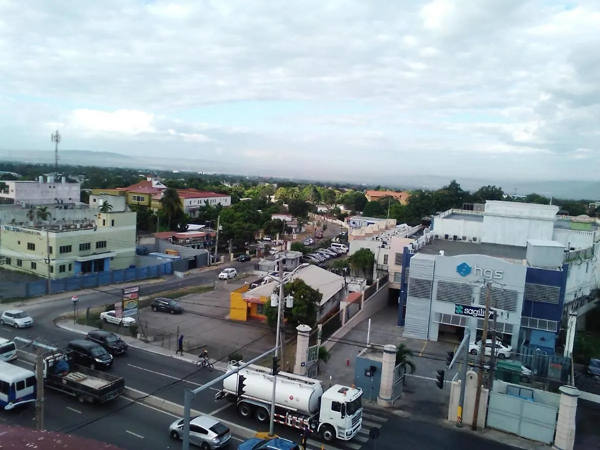 Apartamento Nice Oakwood Constant Spring Rd Apt Kingston